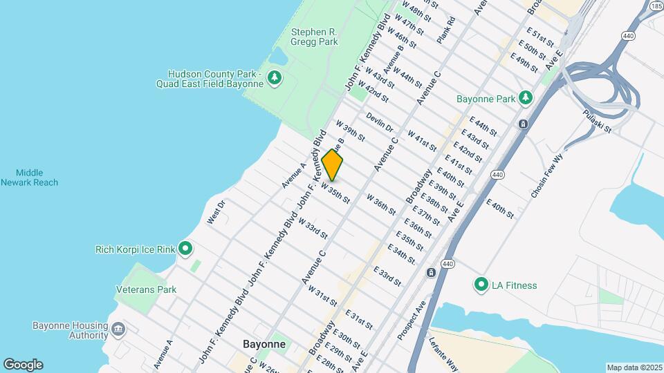 93 W 35th St Map and Location Details