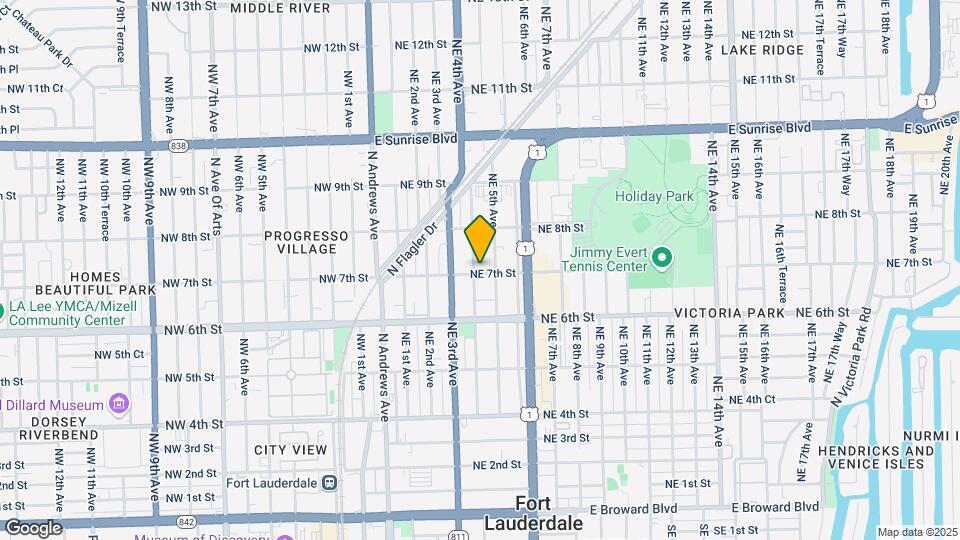 107 NE 7th St Mapa y Detalles de la Ubicación