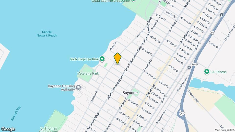 144 W 30th St Mapa y Detalles de la Ubicación