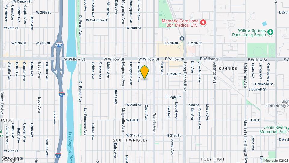 2451 Cedar Ave Mapa y Detalles de la Ubicación