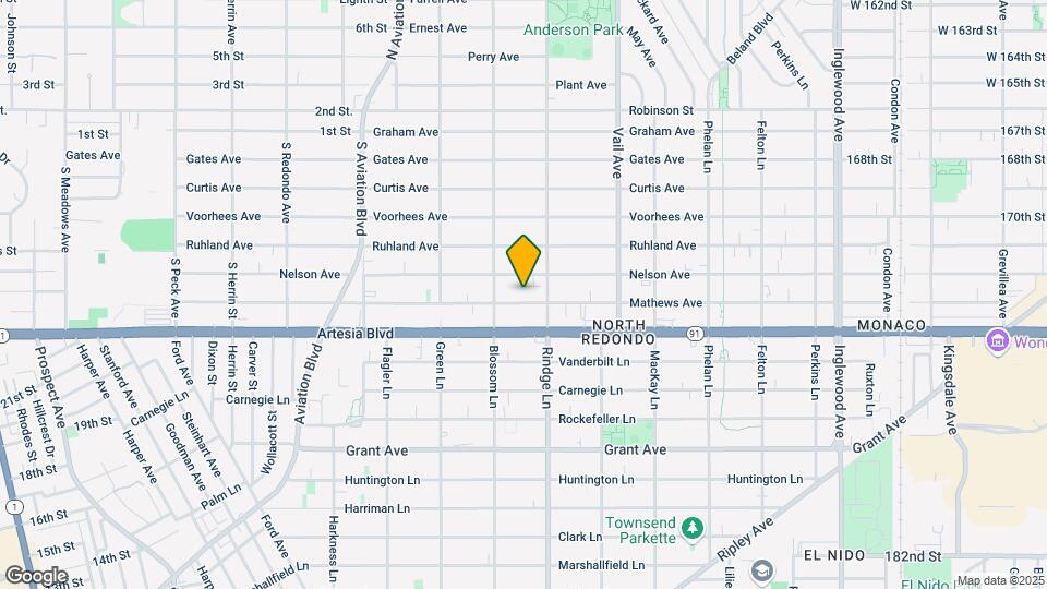 2113 Mathews Ave Map and Location Details