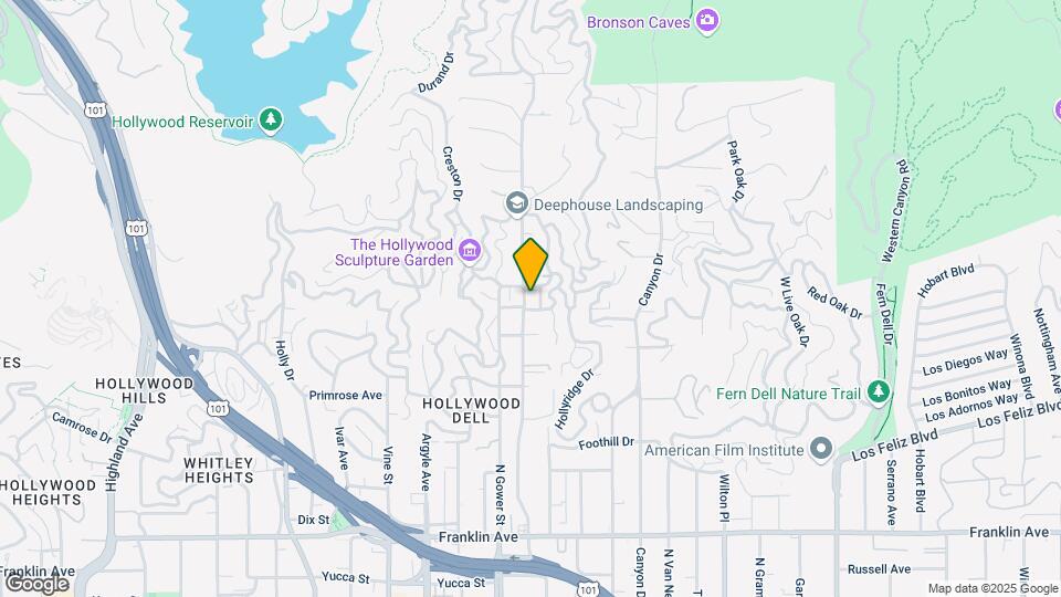 2320 N Beachwood Dr Map and Location Details