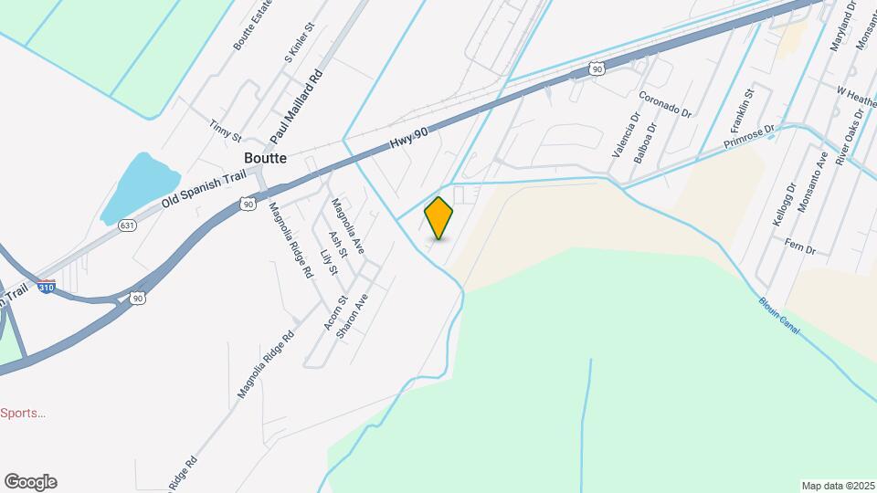 353 Woodland Dr Map and Location Details