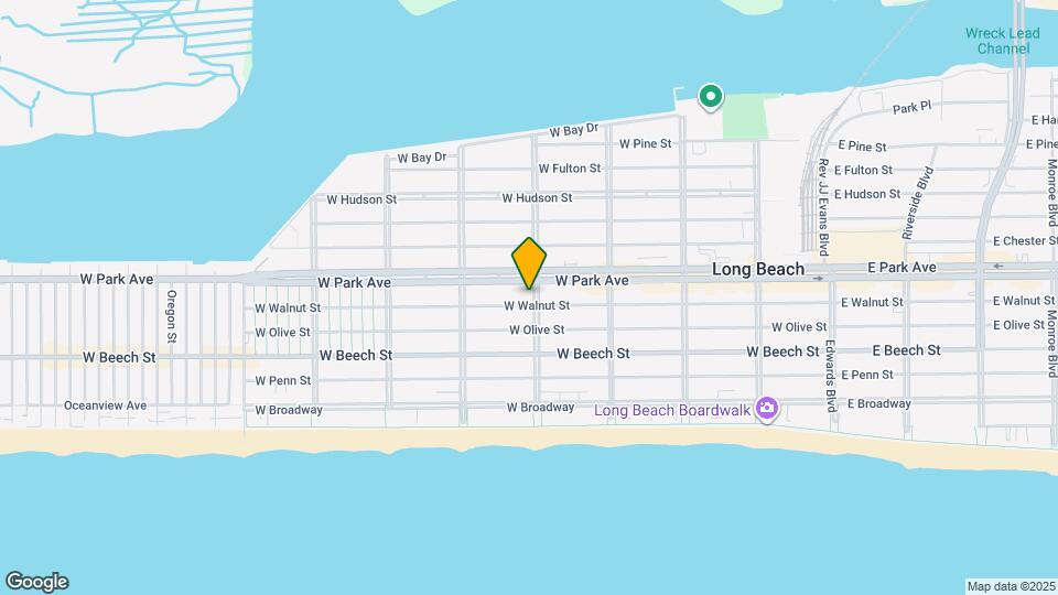 401 W Walnut St Map and Location Details