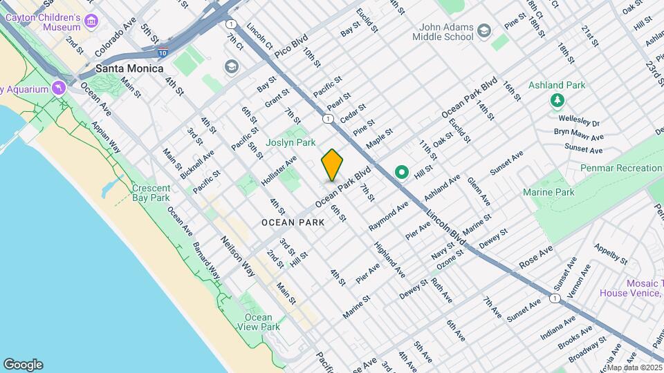 2545 Beverley Ave, Unit SANTA MONICA Map and Location Details