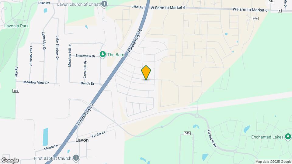 335 Community Dr Map and Location Details