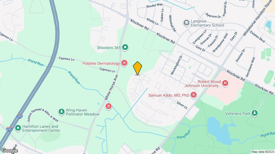 8 Holly Ct Map and Location Details