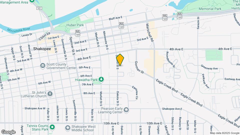 Clifton Townhomes-Shakopee Mapa y Detalles de la Ubicación