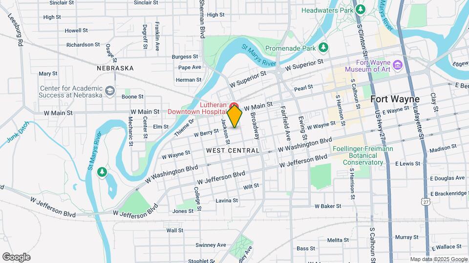 813 W Berry St Map and Location Details