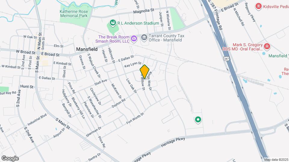 413 S Willow St Map and Location Details