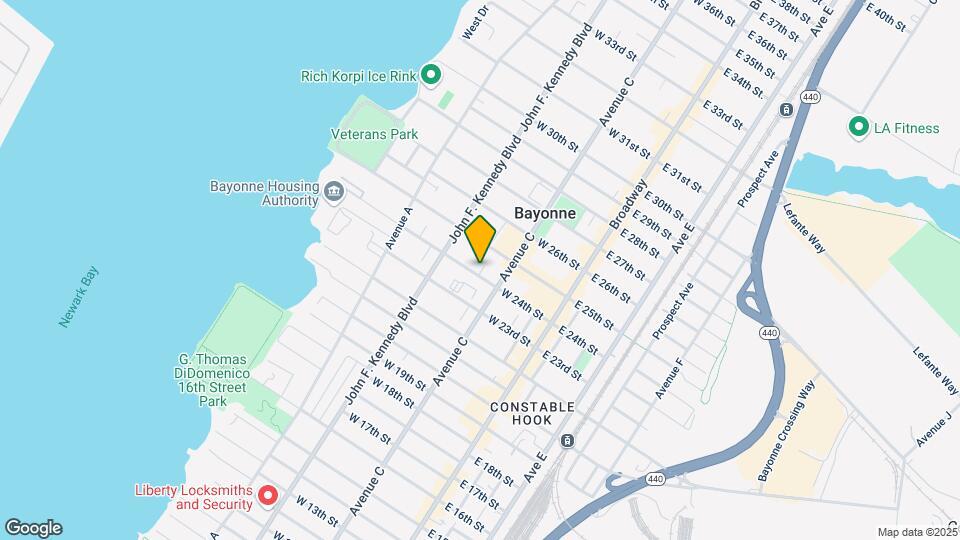 73 W 24th St Mapa y Detalles de la Ubicación