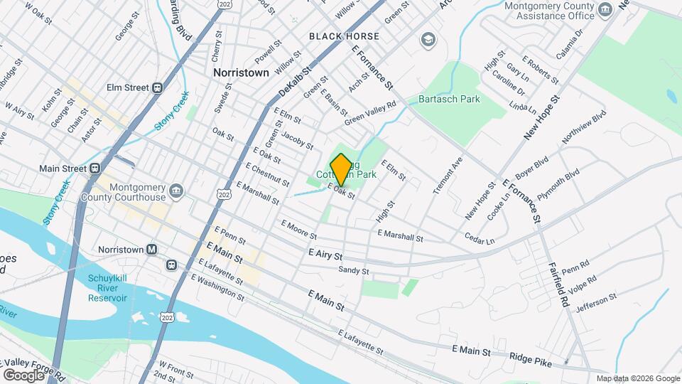 412 E Oak St Map and Location Details