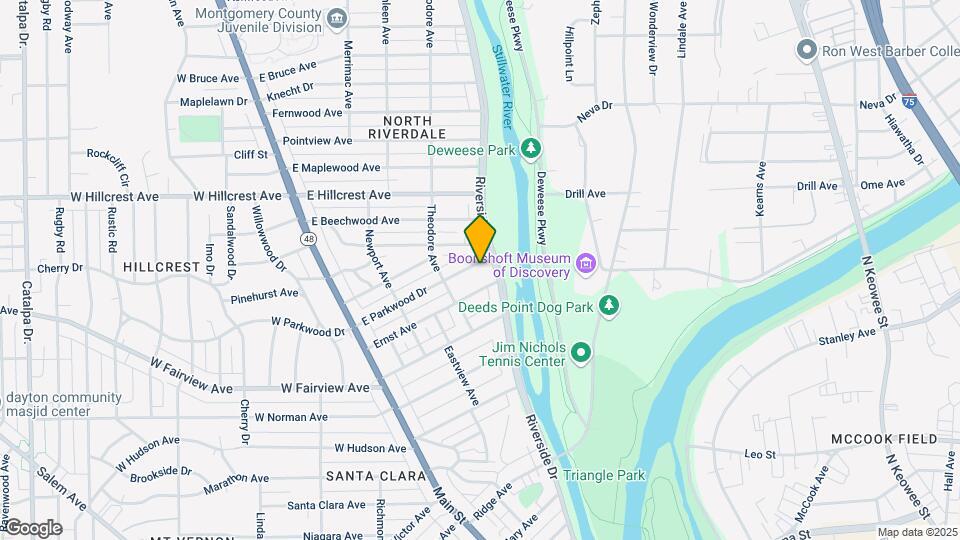 250 E Parkwood Dr Map and Location Details