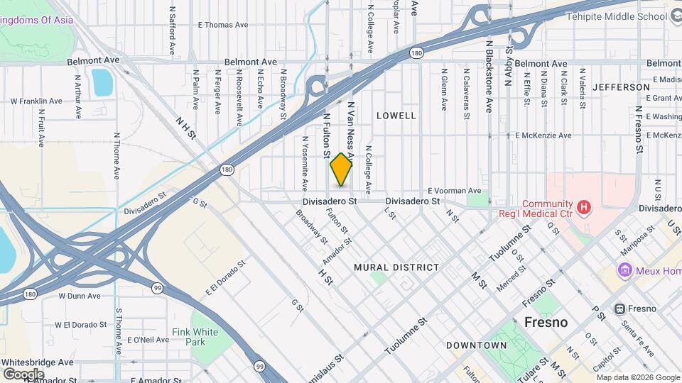 935 E Divisadero St Map and Location Details