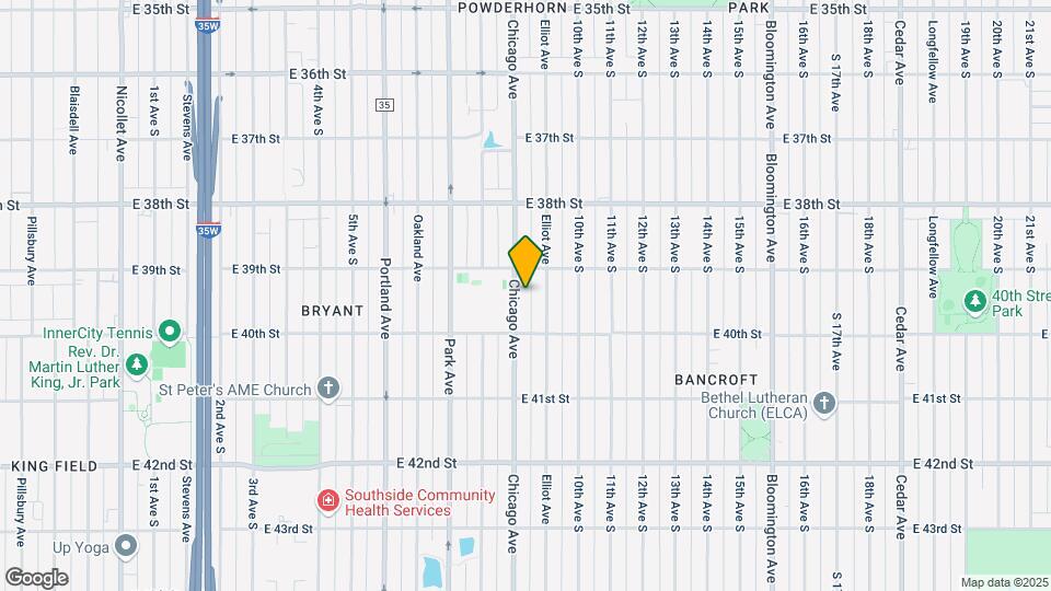 3923-3925 Chicago Ave Mapa y Detalles de la Ubicación
