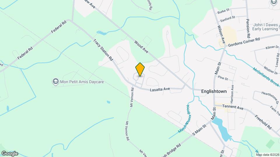 51 Queens Way Map and Location Details