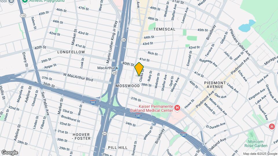 3821-3825 Clarke St Mapa y Detalles de la Ubicación