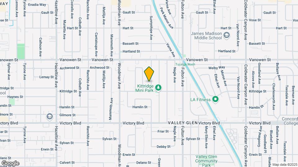 6629 Sunnyslope Ave Map and Location Details