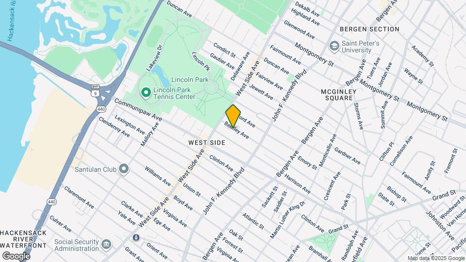 121 Bentley Ave Map and Location Details