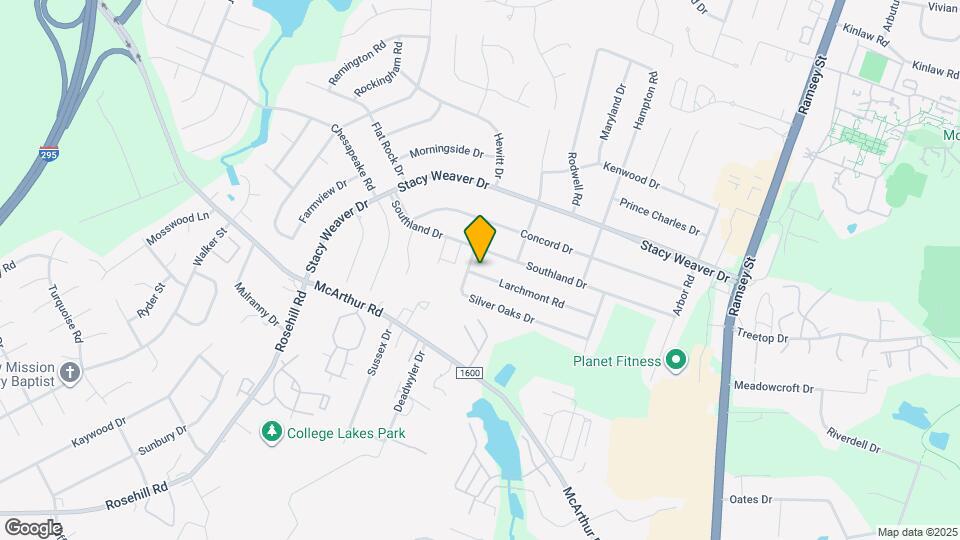 424 Larchmont Rd Map and Location Details