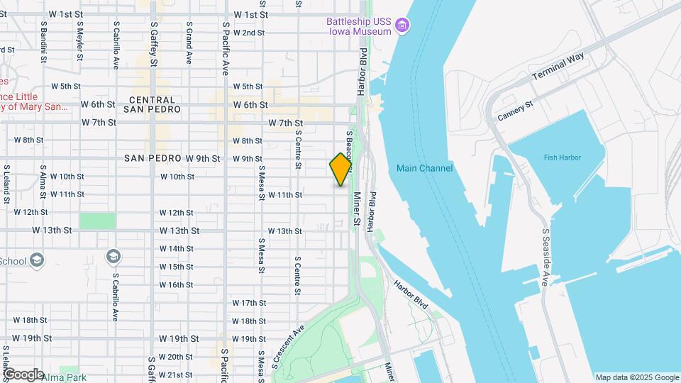 124 W 11th St Map and Location Details