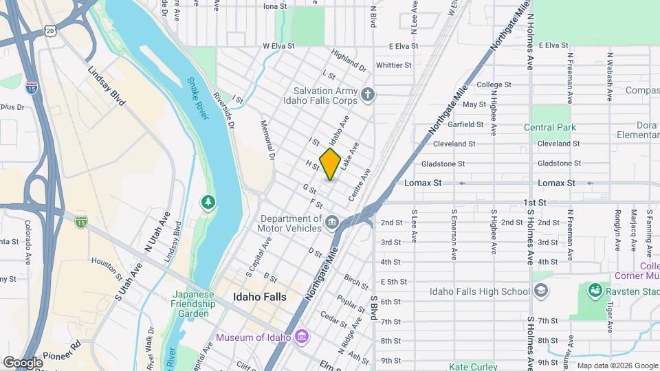 1055 1/2 Lake Ave Map and Location Details