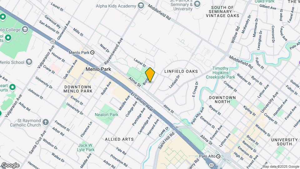 462 Waverley St Map and Location Details