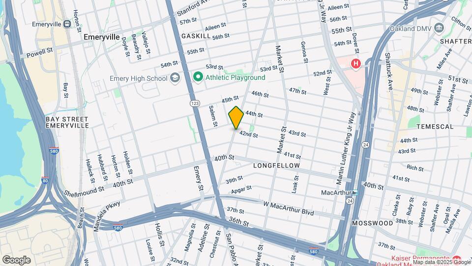 1085 42nd St Map and Location Details