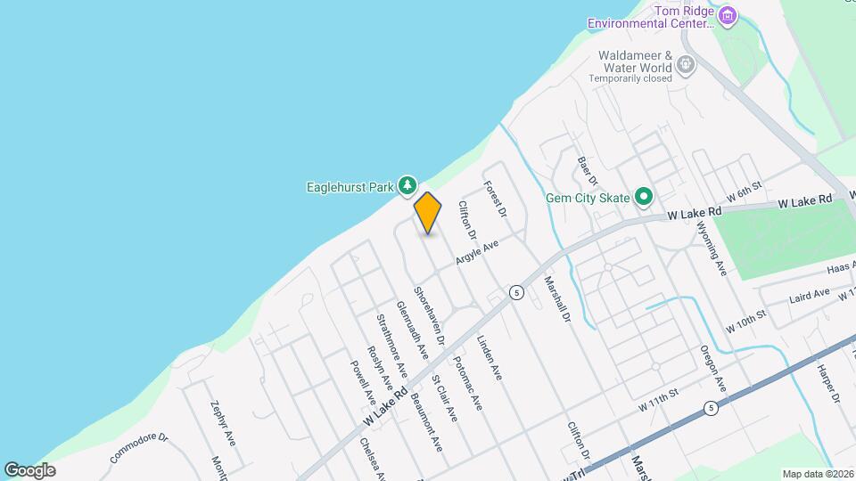 301 Blackstone Dr Photo