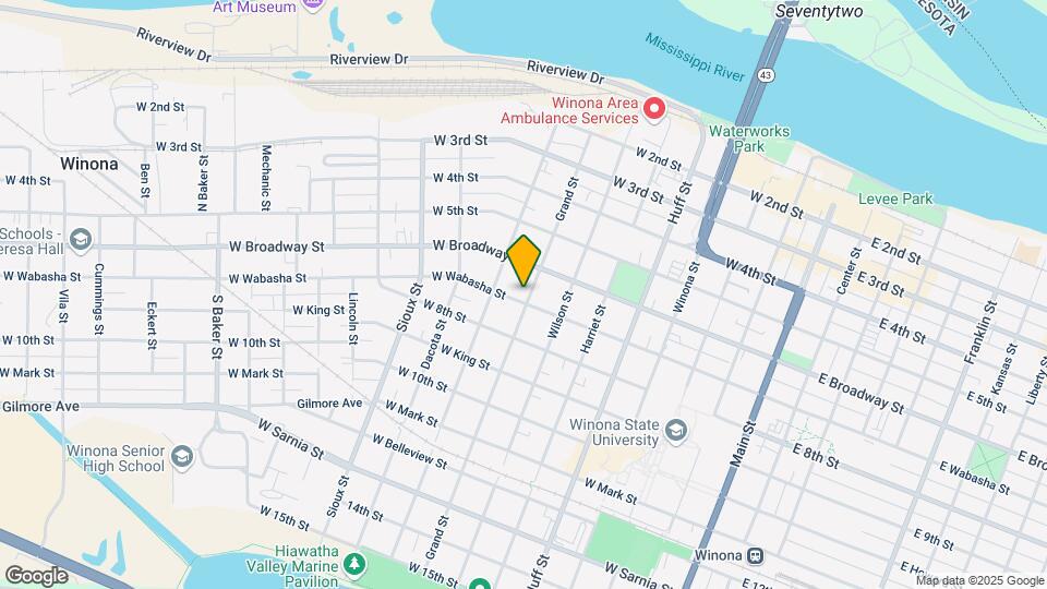 450 E 7th St Mapa y Detalles de la Ubicación