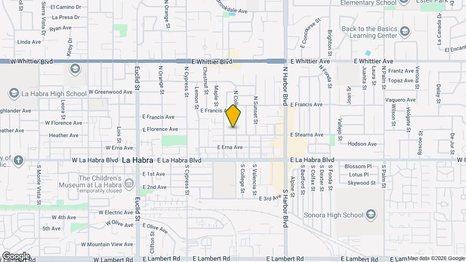 305 N College St Mapa y Detalles de la Ubicación