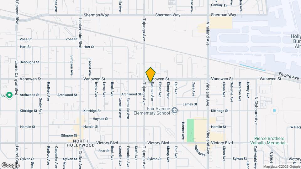6733-6743 Bakman Ave Mapa y Detalles de la Ubicación