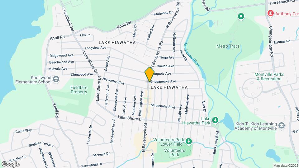 104 N Beverwyck Rd Map and Location Details