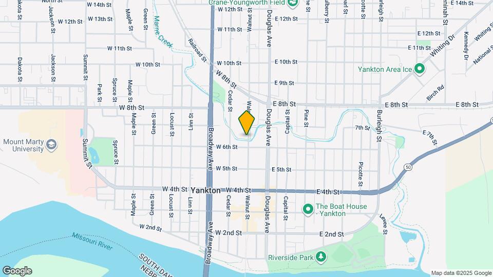 Walnut Village Apartments and Nearby Yankton Apartments For Rent