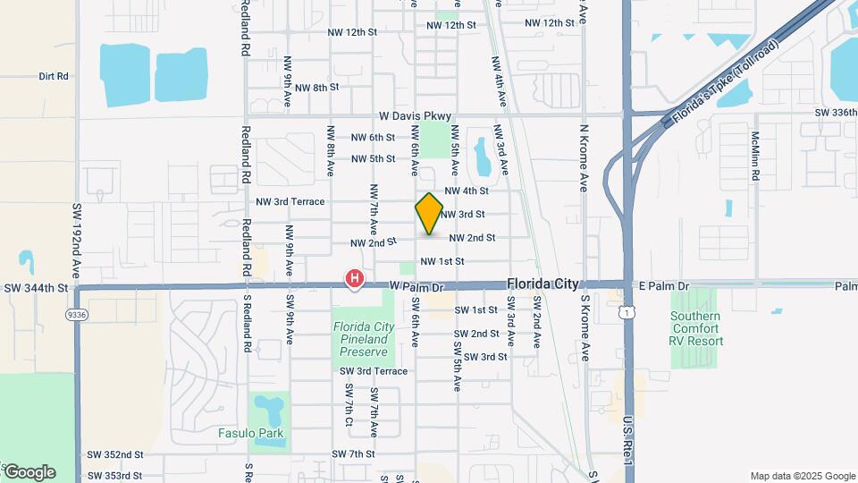559 NW 2nd St Map and Location Details