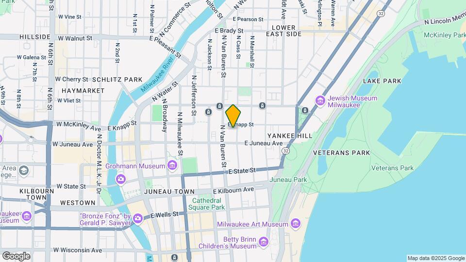 1227 N Cass St Mapa y Detalles de la Ubicación