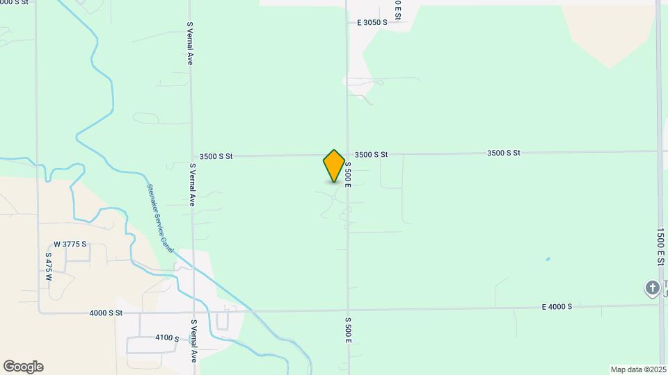 453 E Red Fox Ln Map and Location Details