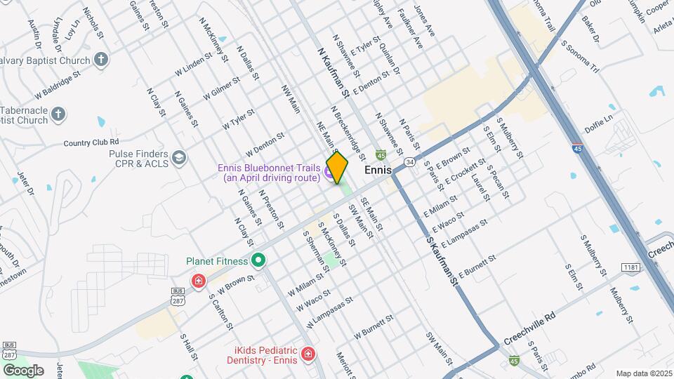 113 NW Main St Map and Location Details