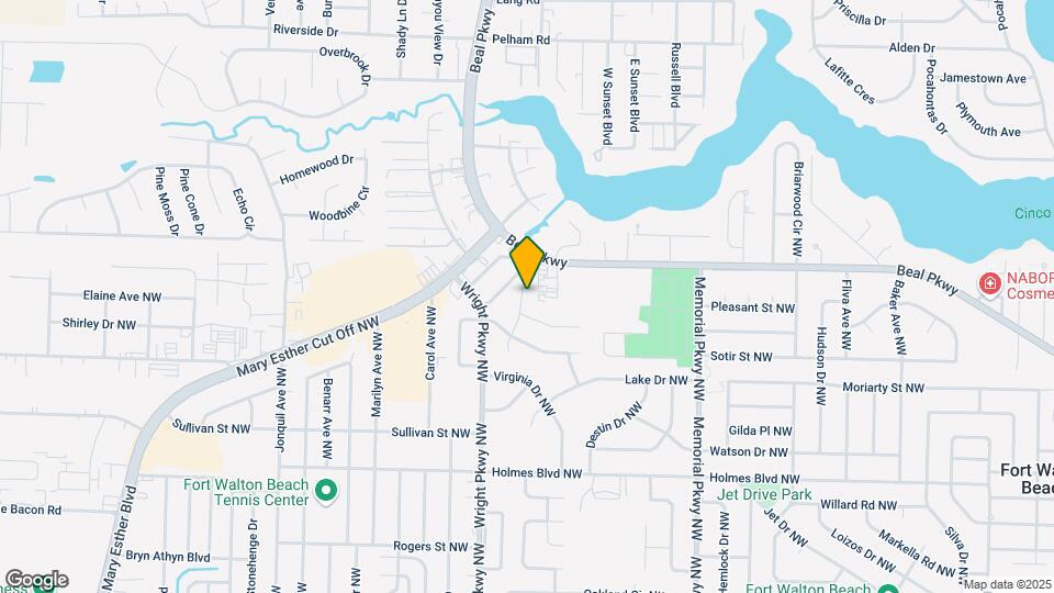 221 Thomas Ct NW Map and Location Details