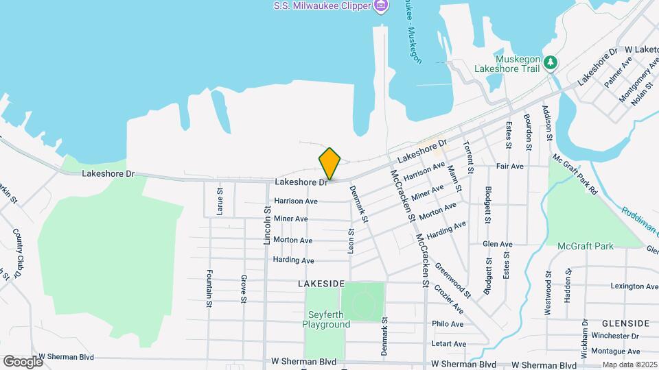 2245 Lakeshore Dr Map and Location Details