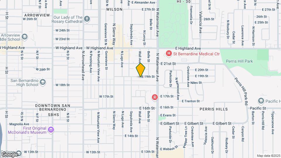 235 E 19TH St Mapa y Detalles de la Ubicación