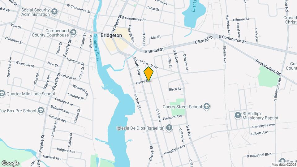 72 S Pine St Map and Location Details