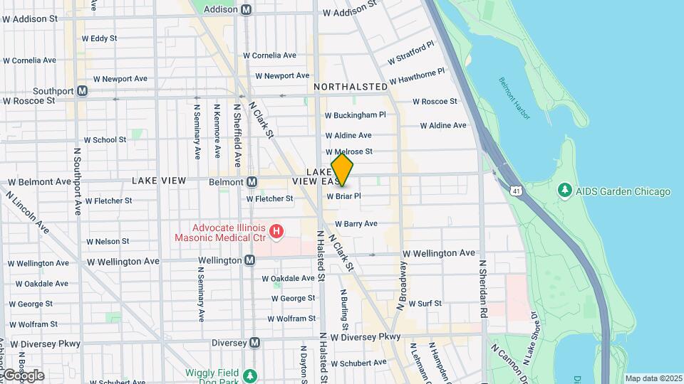 726 W Briar Pl Map and Location Details