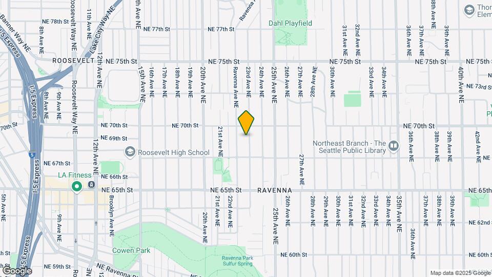 Bright & beautiful Ravenna townhouse near Map and Location Details