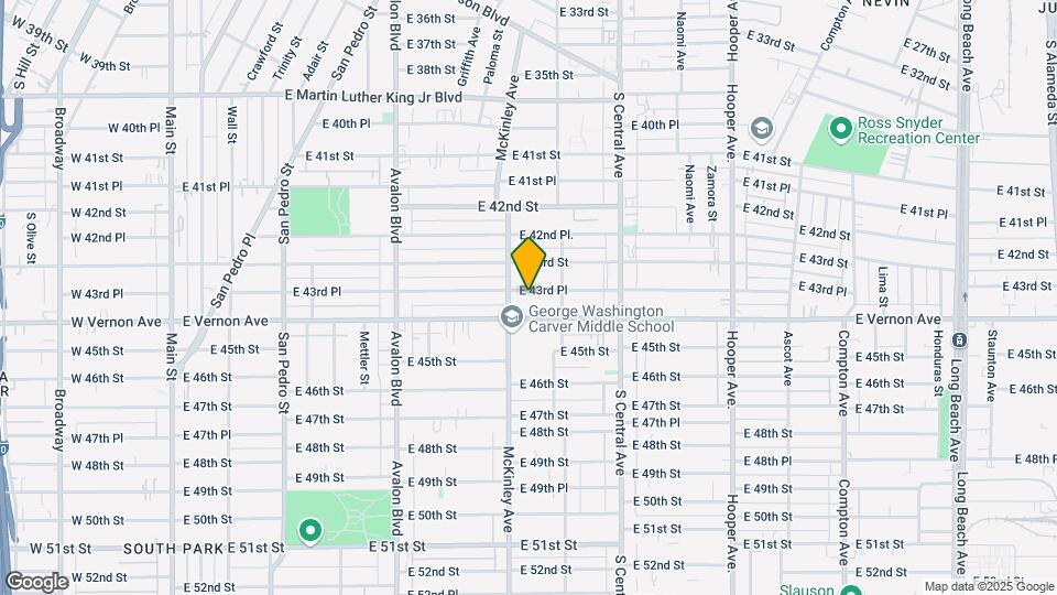 886 E 43rd Pl Mapa y Detalles de la Ubicación