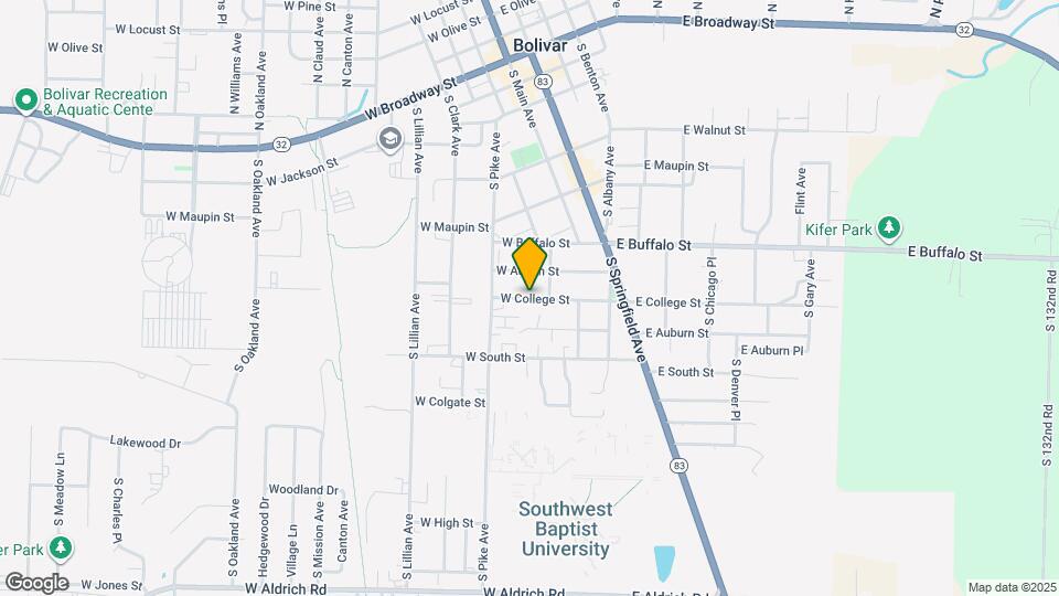 217 W College St Map and Location Details