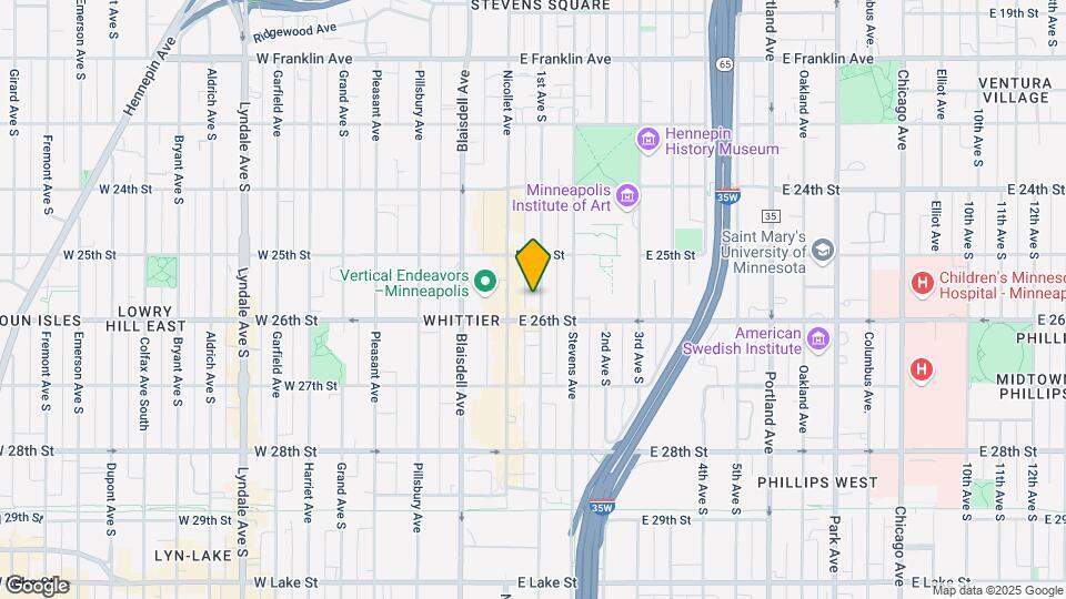 First Avenue Flats Mapa y Detalles de la Ubicación