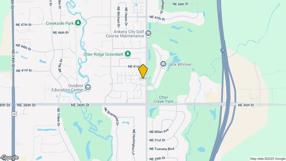 3923 NE Gardenia Ln Map and Location Details