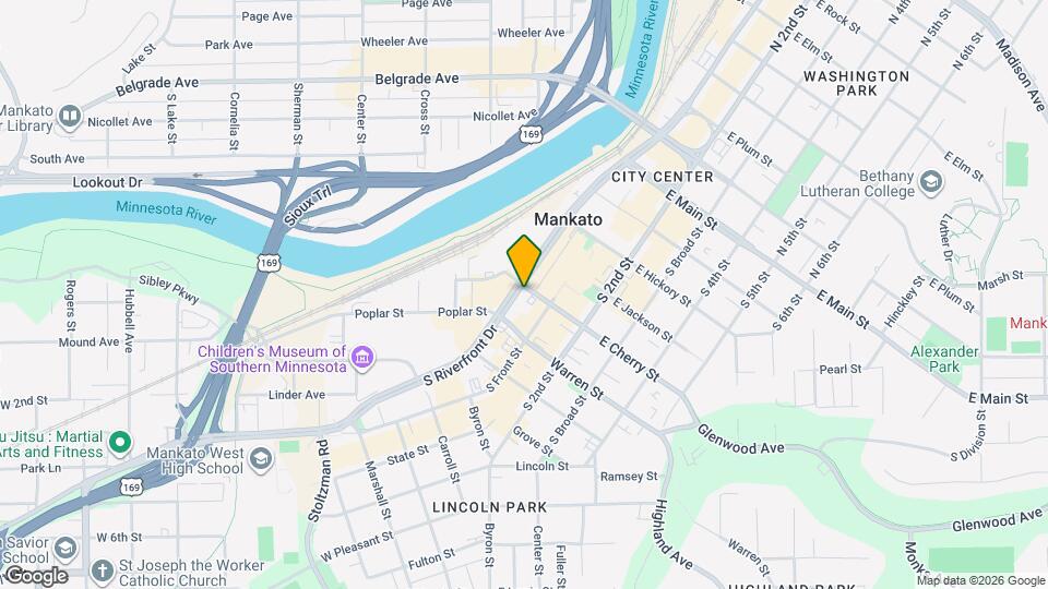 111 E Cherry St Map and Location Details