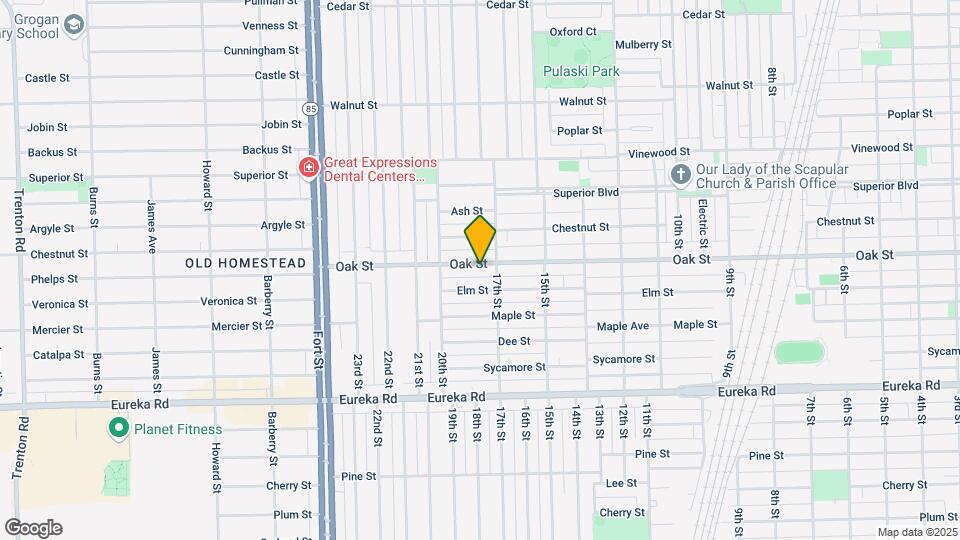 1749 Oak St Map and Location Details